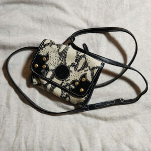 Vintage 80s Carlos Falchi Black White‎ Snake Leather Crossbody Gold Stud Accents
